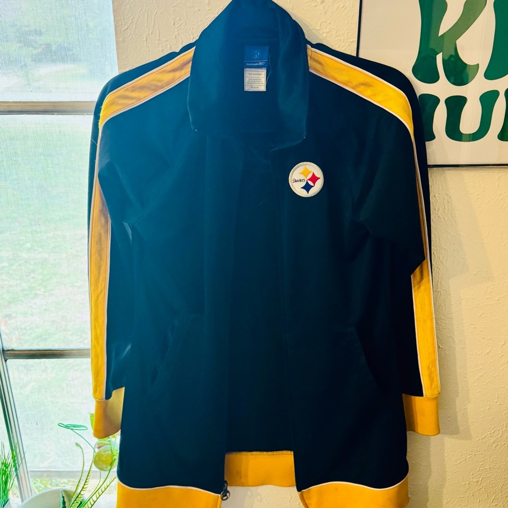 Men's Black and Yellow Jacket